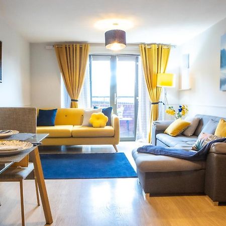 Newly Furnished Appartment Near Train Station Wolverhampton Exterior photo