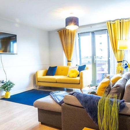 Newly Furnished Appartment Near Train Station Wolverhampton Exterior photo